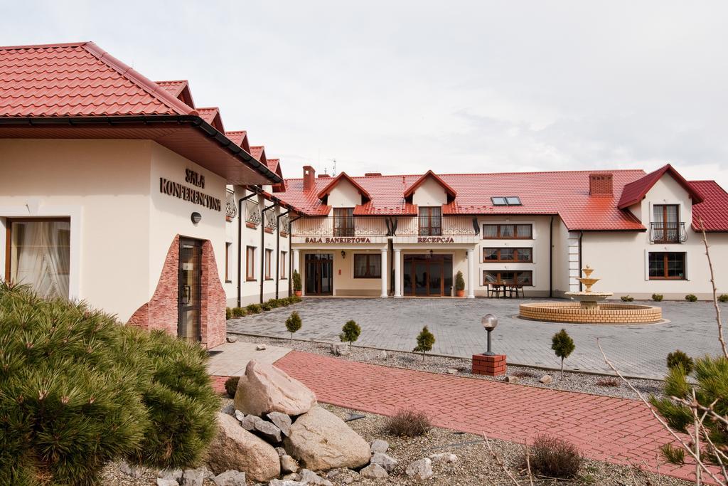 Villa Anna Tarnobrzeg Buitenkant foto